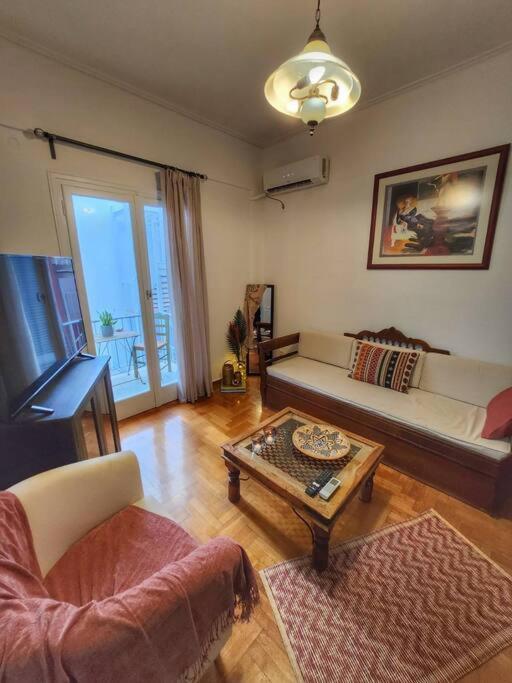 Ilyssos - Boho Stylish Apt- Hilton Area Афины Экстерьер фото